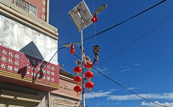 天水智慧路灯如何实现城市节能管理